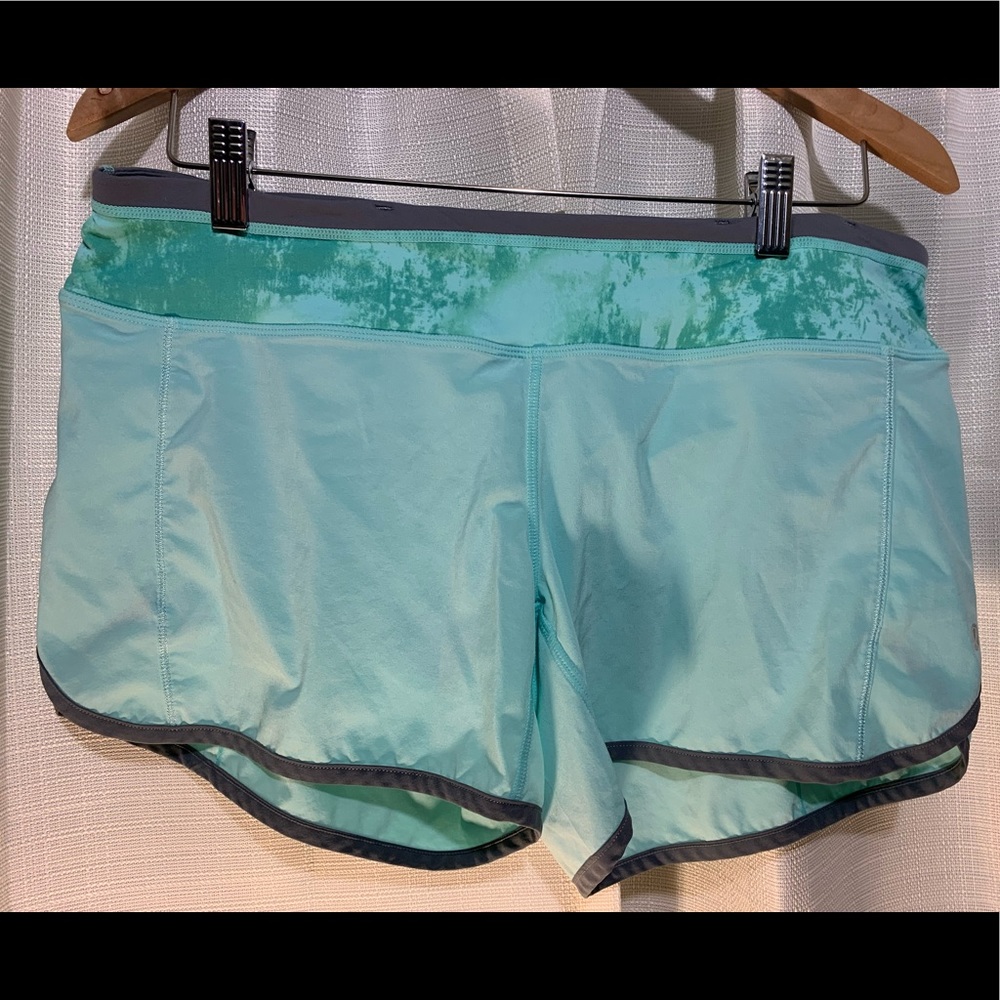 Lululemon shorts 17in maybe a medium